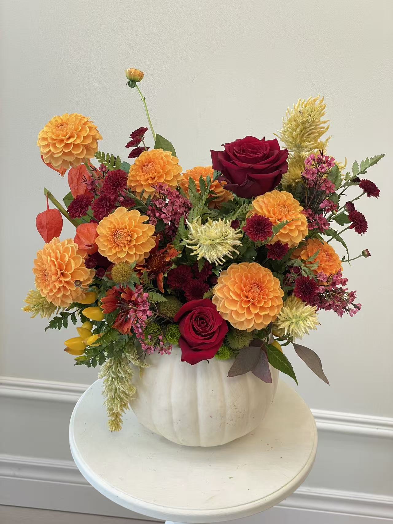 1 Thanksgiving Pumpkin Floral Centrepiece