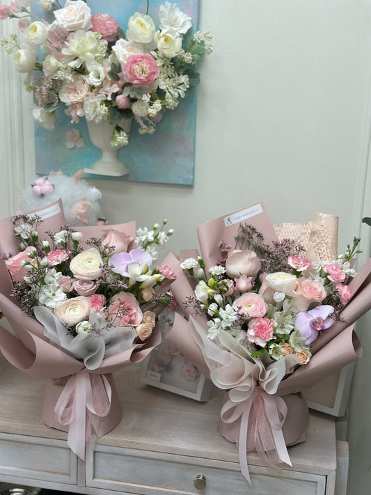 Blush Éternelle - Pink Pastel Bouquet