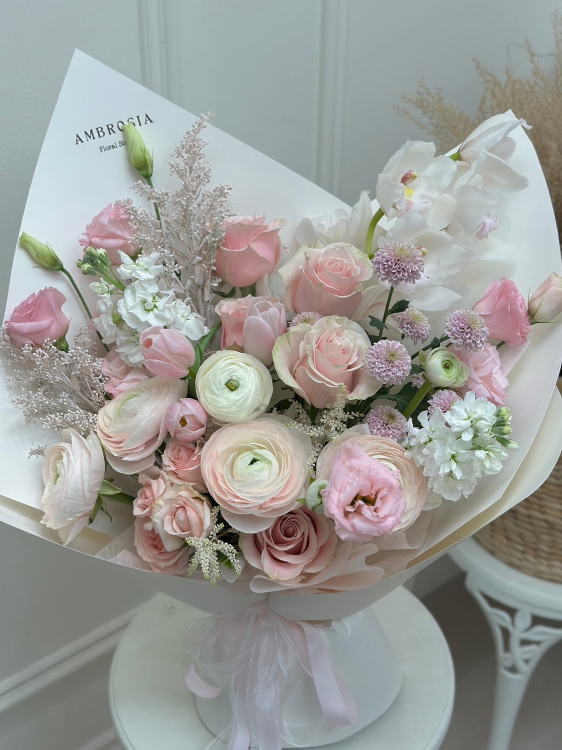Blush Éternelle - Pink Pastel Bouquet