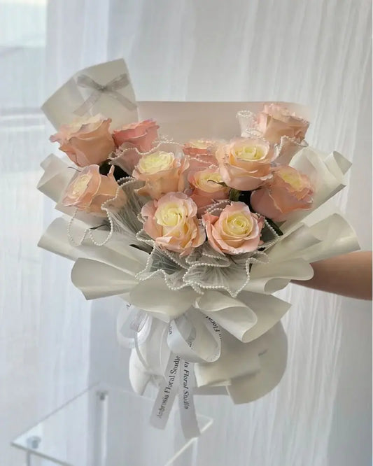 PEACHY SWEET AURORA Bouquet of Flowers