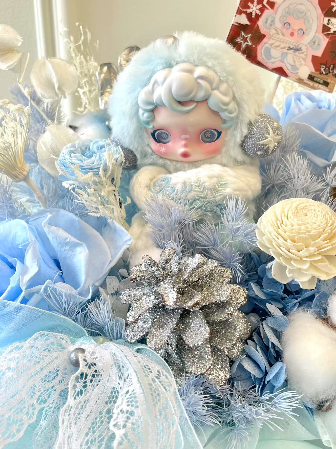 Skullpanda Ice Blue preserved flower box