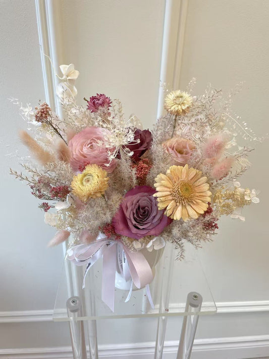 Snuggle in Blossom - dried flowers vase