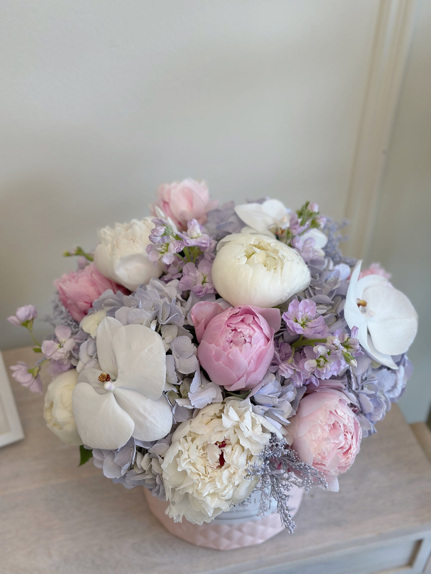 Peony Perfection Hat Bx