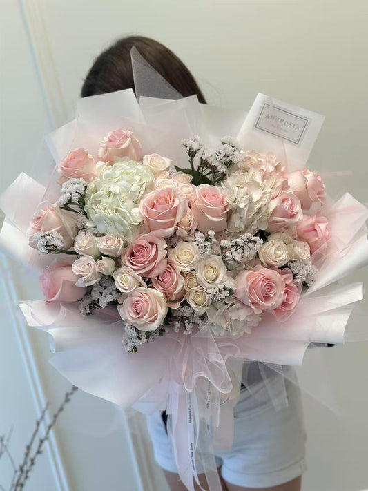 A Sweetheart's Embrace Rose Bouquet