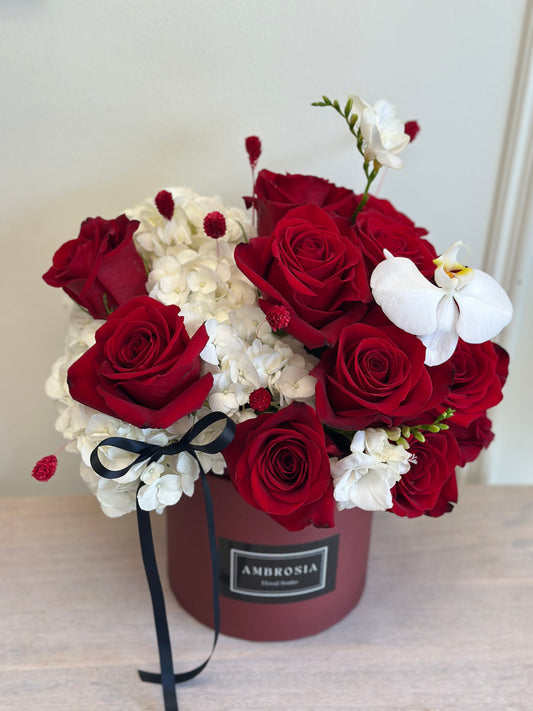 Amour Allure Hat Box