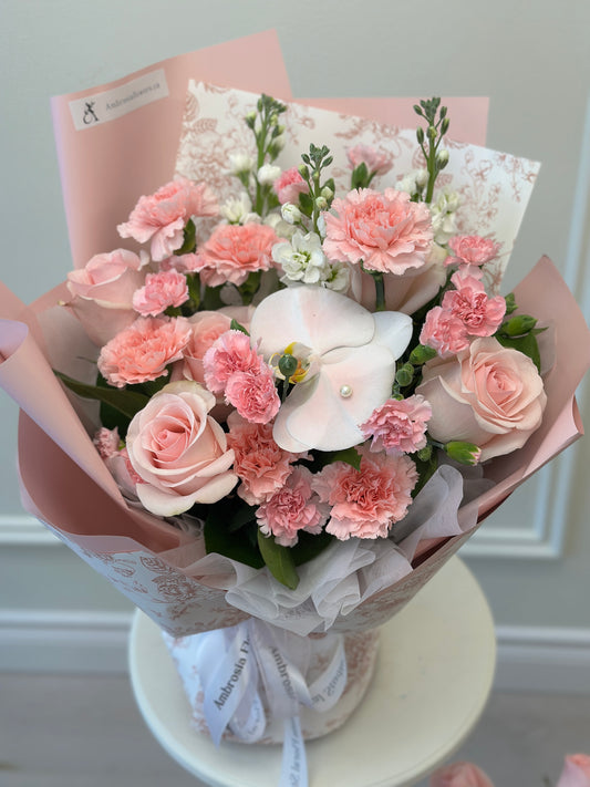 Bouquet Wrap Around the Vase
