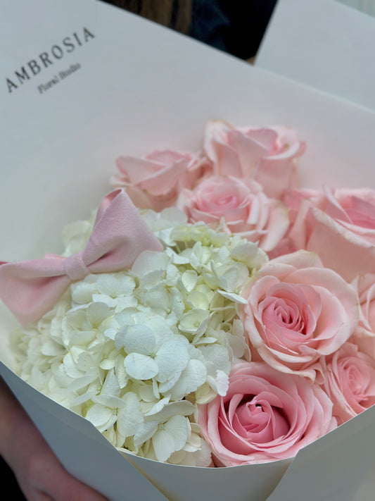 A Blush Cloud Rose Bouquet