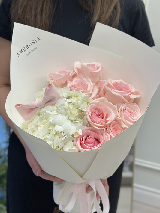 A Blush Cloud Rose Bouquet