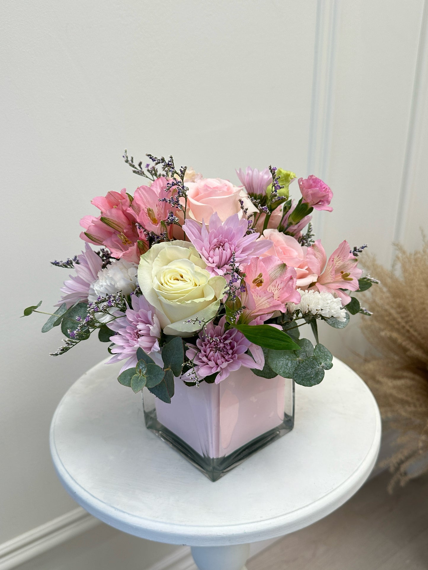 1Women’s Day Arrive In Style - Pink and Purple Mixed Flower Vase