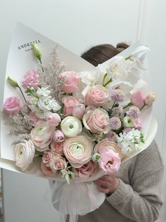 Blush Éternelle - Pink Pastel Bouquet