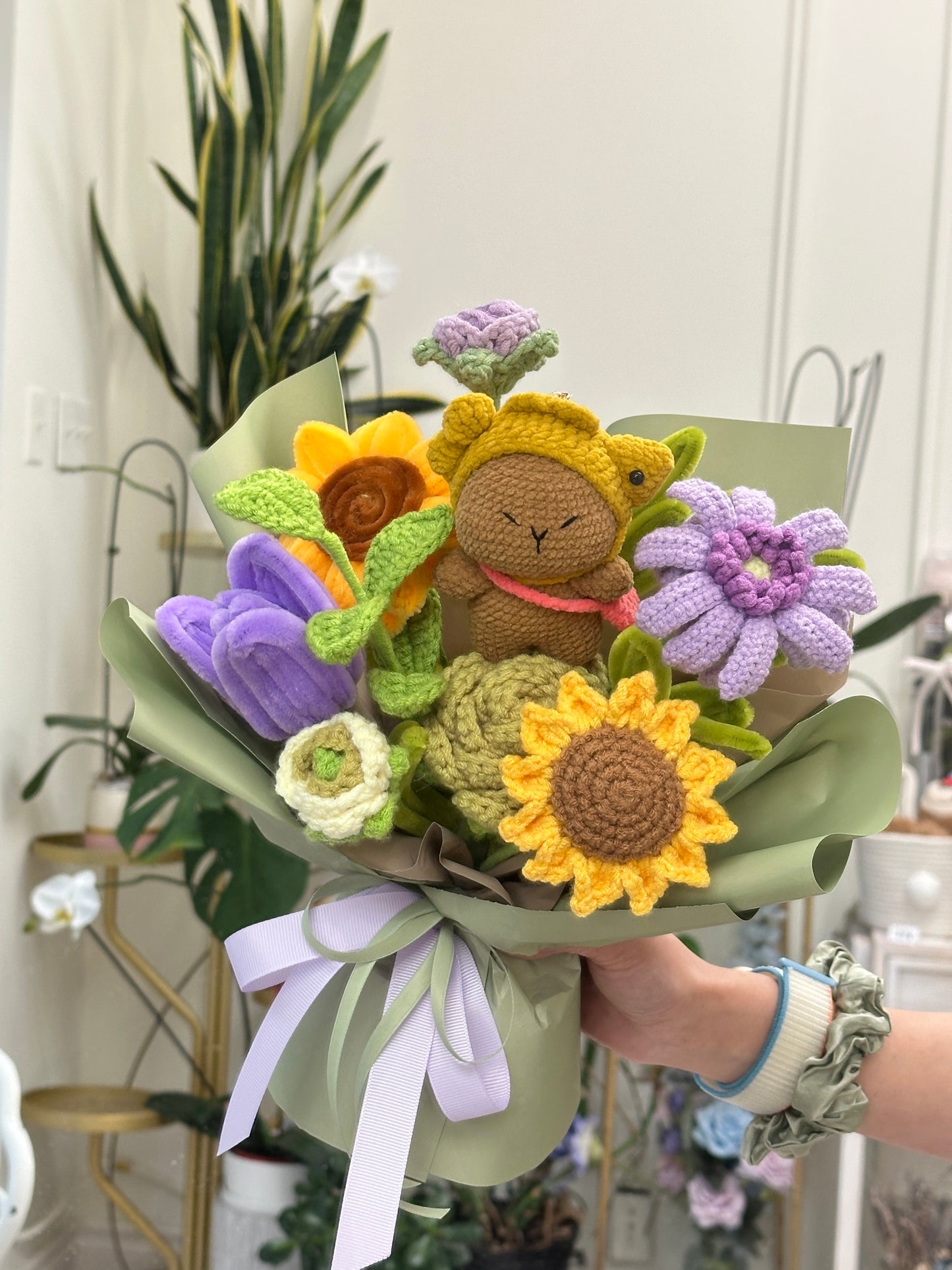 Capybara’s Sunny Garden Crochet Bouquet