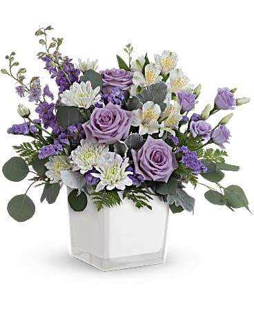 Teleflora&#8217;sHoneyLavenderBloomsBouquet