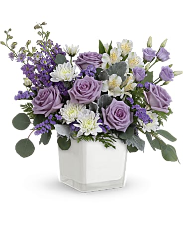 Teleflora&#8217;sHoneyLavenderBloomsBouquetDX