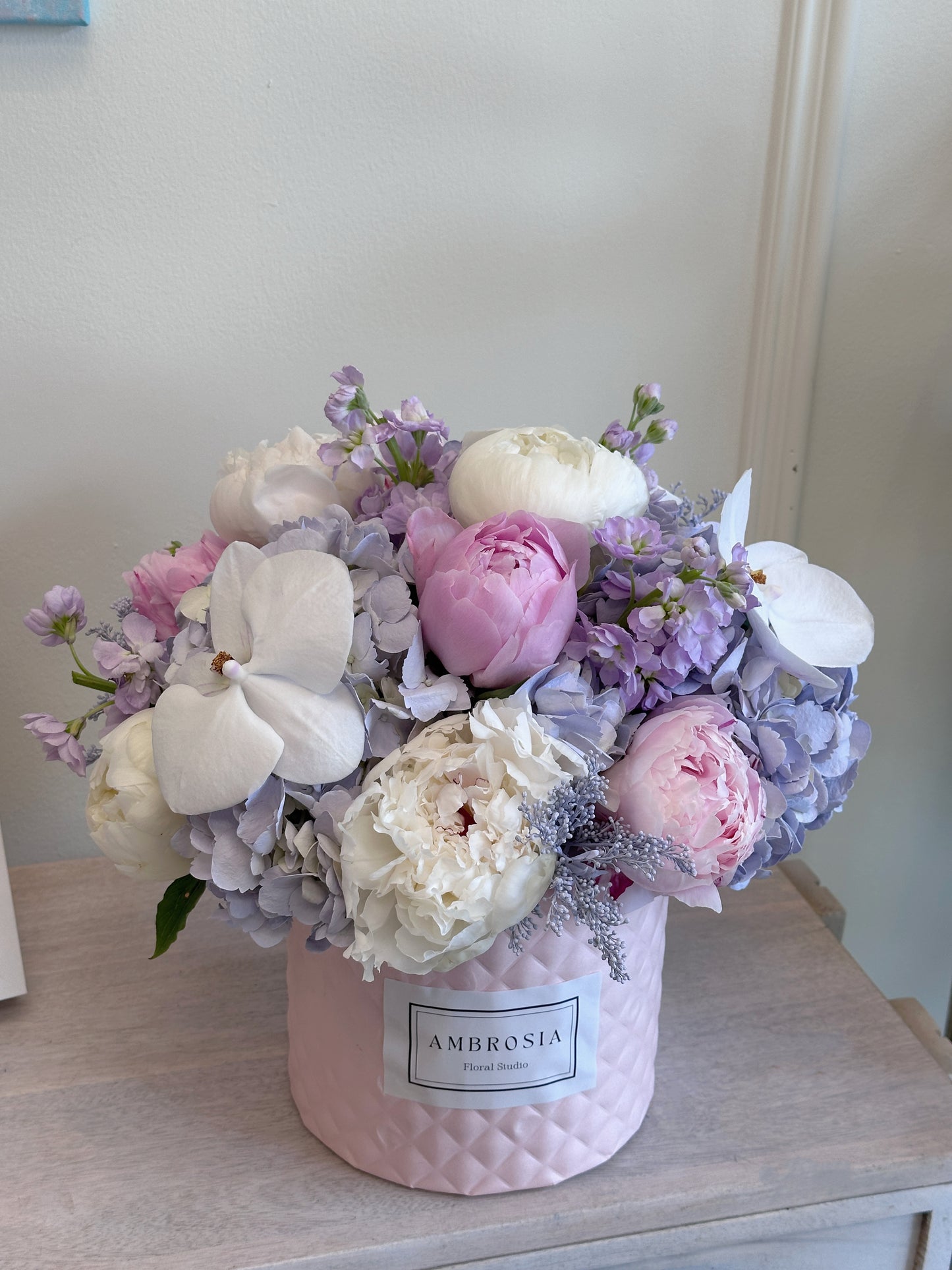Peony Perfection Hat Bx